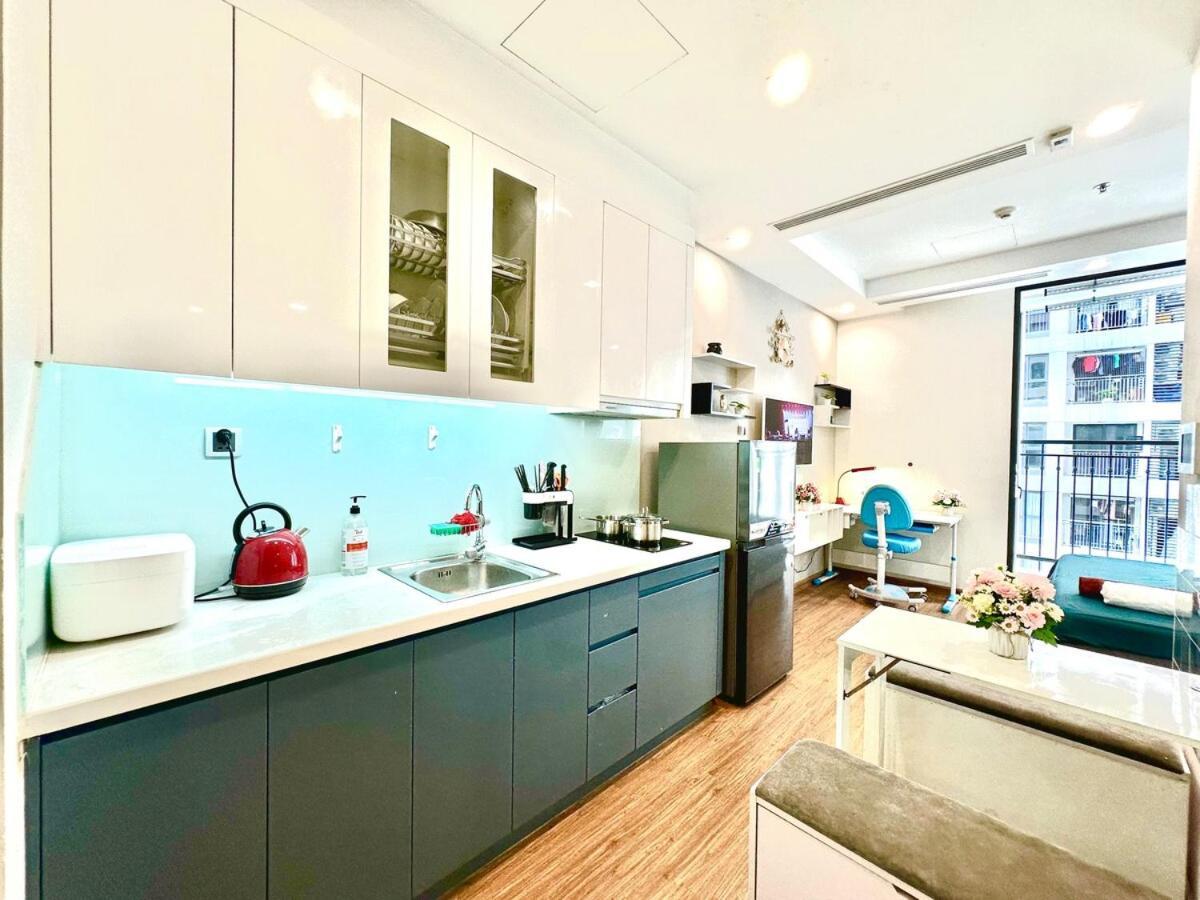 Cool In Center Near Keangnam And Marriott Apartment *
